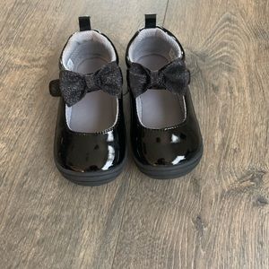 Stride Rite patent leather Mary Janes, size 6 EUC